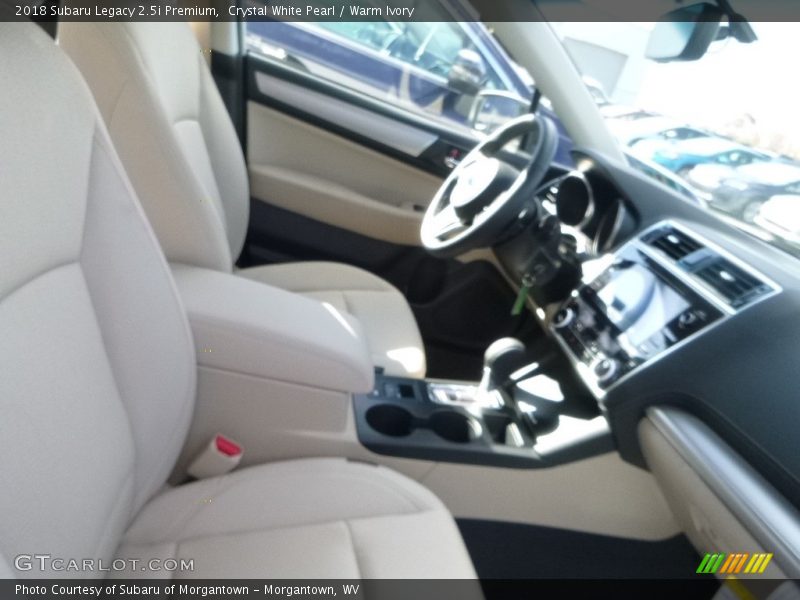 Crystal White Pearl / Warm Ivory 2018 Subaru Legacy 2.5i Premium