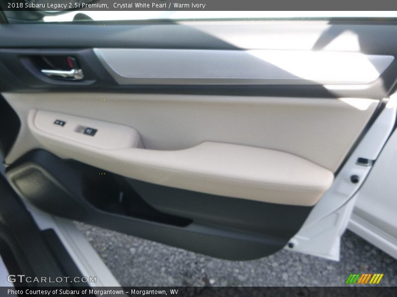 Crystal White Pearl / Warm Ivory 2018 Subaru Legacy 2.5i Premium