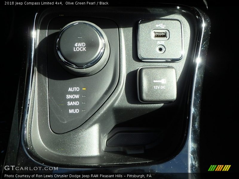 Olive Green Pearl / Black 2018 Jeep Compass Limited 4x4