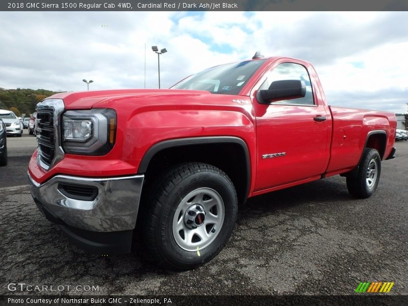 Front 3/4 View of 2018 Sierra 1500 Regular Cab 4WD