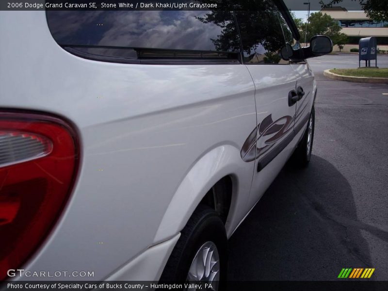 Stone White / Dark Khaki/Light Graystone 2006 Dodge Grand Caravan SE