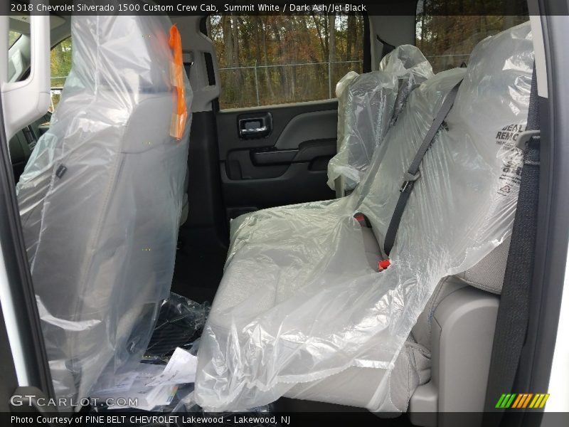 Summit White / Dark Ash/Jet Black 2018 Chevrolet Silverado 1500 Custom Crew Cab