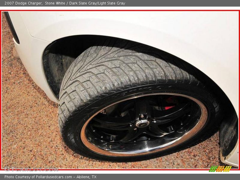 Stone White / Dark Slate Gray/Light Slate Gray 2007 Dodge Charger