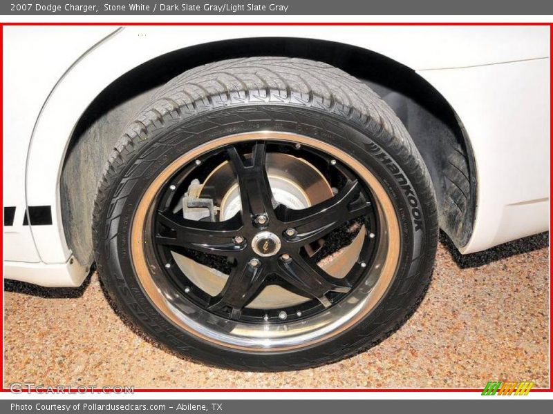 Stone White / Dark Slate Gray/Light Slate Gray 2007 Dodge Charger