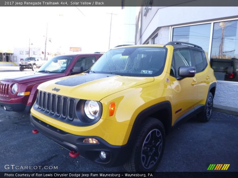 Solar Yellow / Black 2017 Jeep Renegade Trailhawk 4x4