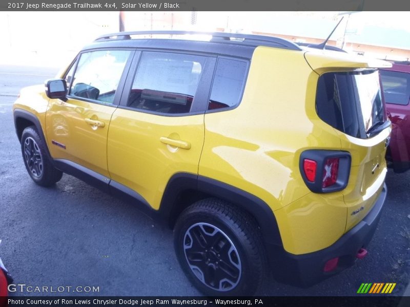 Solar Yellow / Black 2017 Jeep Renegade Trailhawk 4x4