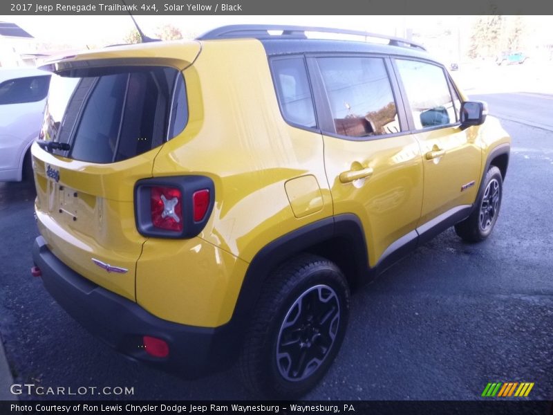 Solar Yellow / Black 2017 Jeep Renegade Trailhawk 4x4