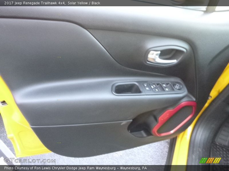 Solar Yellow / Black 2017 Jeep Renegade Trailhawk 4x4