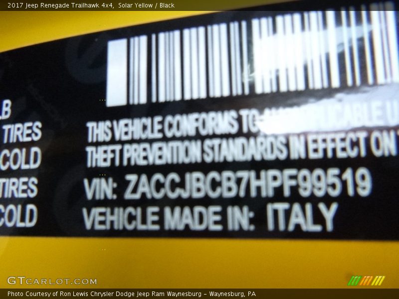 Solar Yellow / Black 2017 Jeep Renegade Trailhawk 4x4