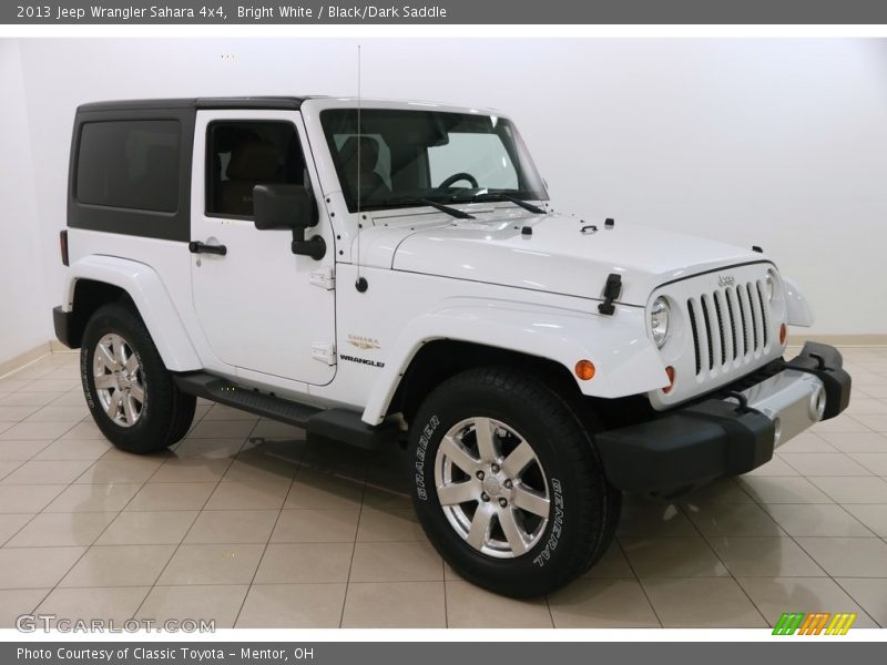 Bright White / Black/Dark Saddle 2013 Jeep Wrangler Sahara 4x4