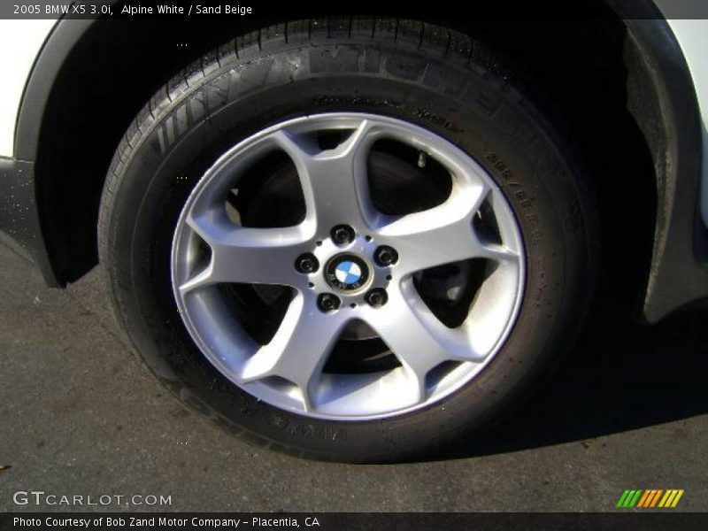 Alpine White / Sand Beige 2005 BMW X5 3.0i