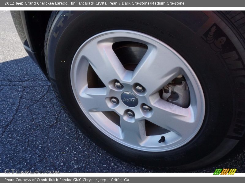 Brilliant Black Crystal Pearl / Dark Graystone/Medium Graystone 2012 Jeep Grand Cherokee Laredo