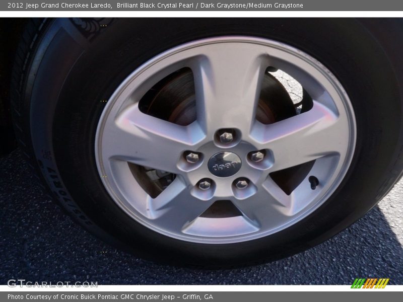 Brilliant Black Crystal Pearl / Dark Graystone/Medium Graystone 2012 Jeep Grand Cherokee Laredo