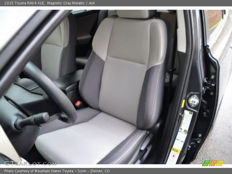 Magnetic Gray Metallic / Ash 2015 Toyota RAV4 XLE