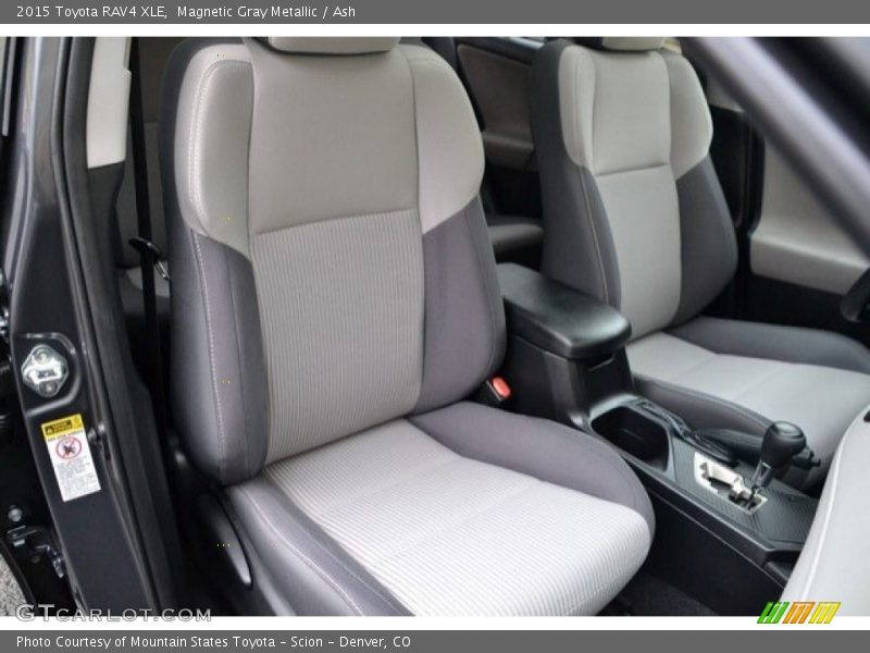 Magnetic Gray Metallic / Ash 2015 Toyota RAV4 XLE