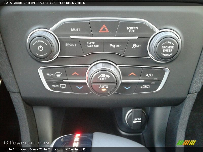 Pitch Black / Black 2018 Dodge Charger Daytona 392