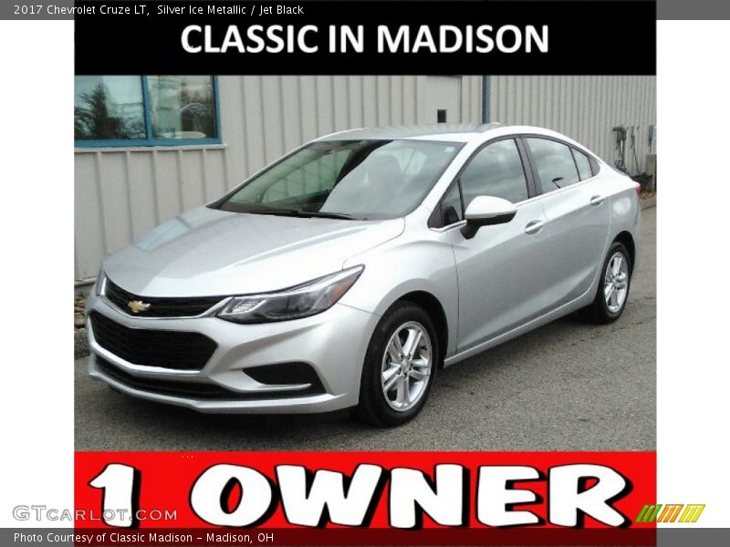 Silver Ice Metallic / Jet Black 2017 Chevrolet Cruze LT