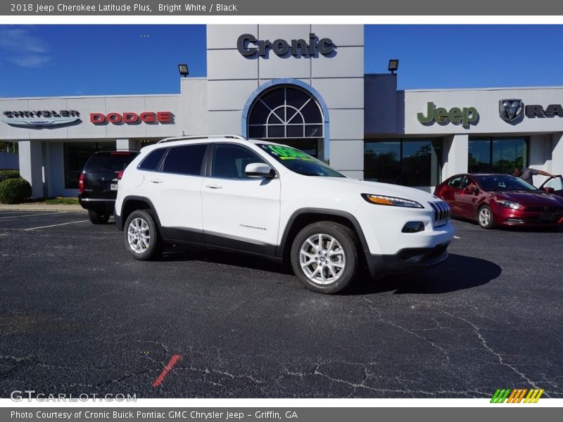 Bright White / Black 2018 Jeep Cherokee Latitude Plus