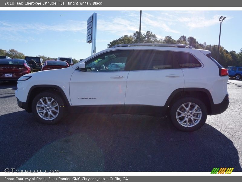 Bright White / Black 2018 Jeep Cherokee Latitude Plus