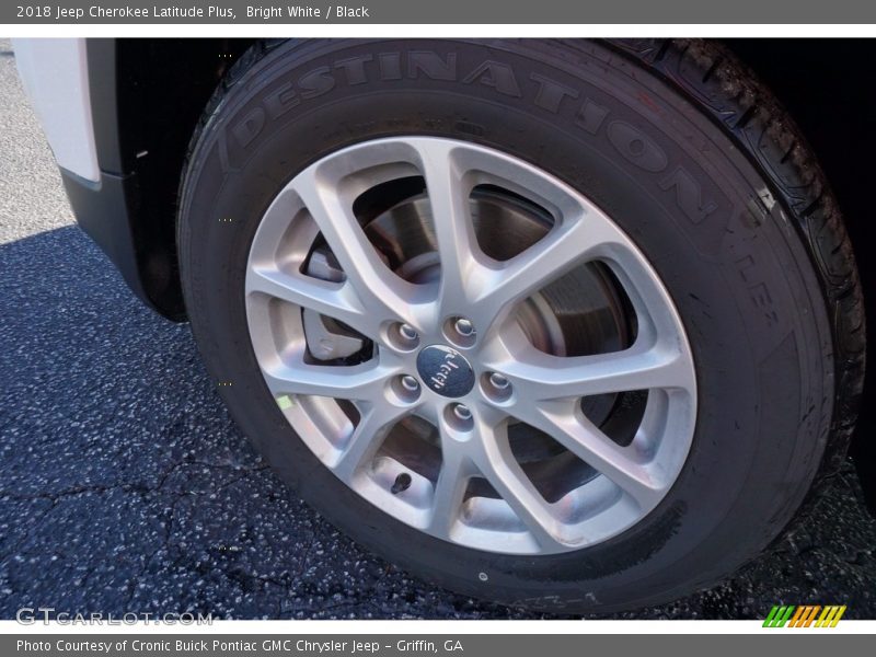 Bright White / Black 2018 Jeep Cherokee Latitude Plus
