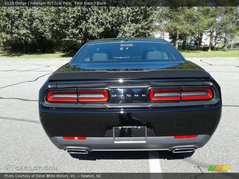 Pitch Black / Black 2018 Dodge Challenger R/T Scat Pack