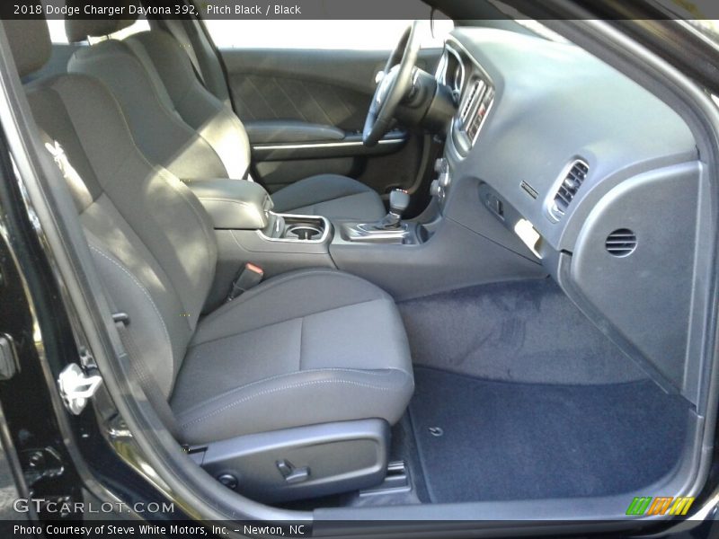 Pitch Black / Black 2018 Dodge Charger Daytona 392