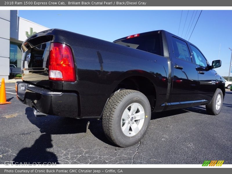 Brilliant Black Crystal Pearl / Black/Diesel Gray 2018 Ram 1500 Express Crew Cab