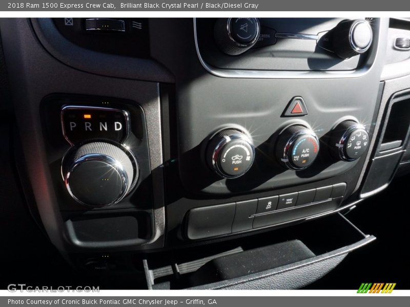 Brilliant Black Crystal Pearl / Black/Diesel Gray 2018 Ram 1500 Express Crew Cab