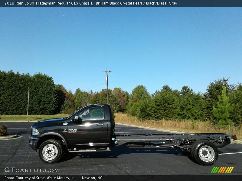 Brilliant Black Crystal Pearl / Black/Diesel Gray 2018 Ram 5500 Tradesman Regular Cab Chassis