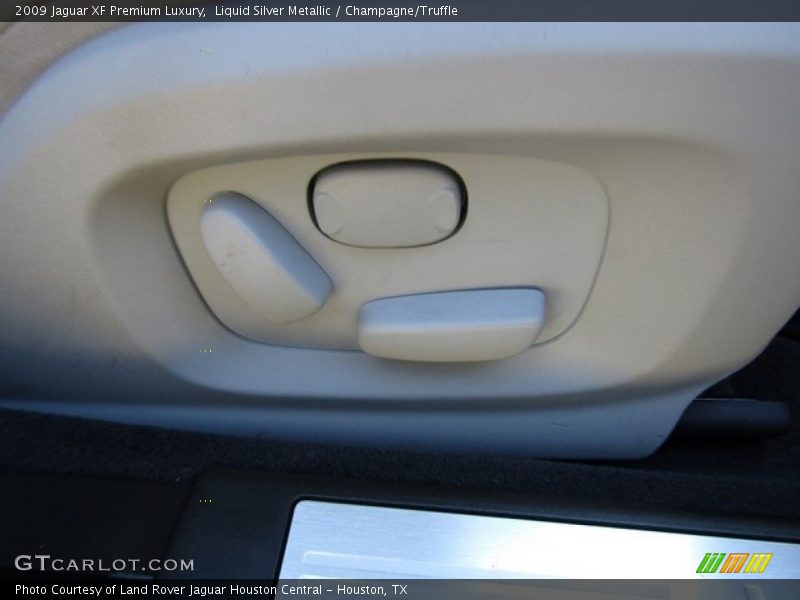 Liquid Silver Metallic / Champagne/Truffle 2009 Jaguar XF Premium Luxury