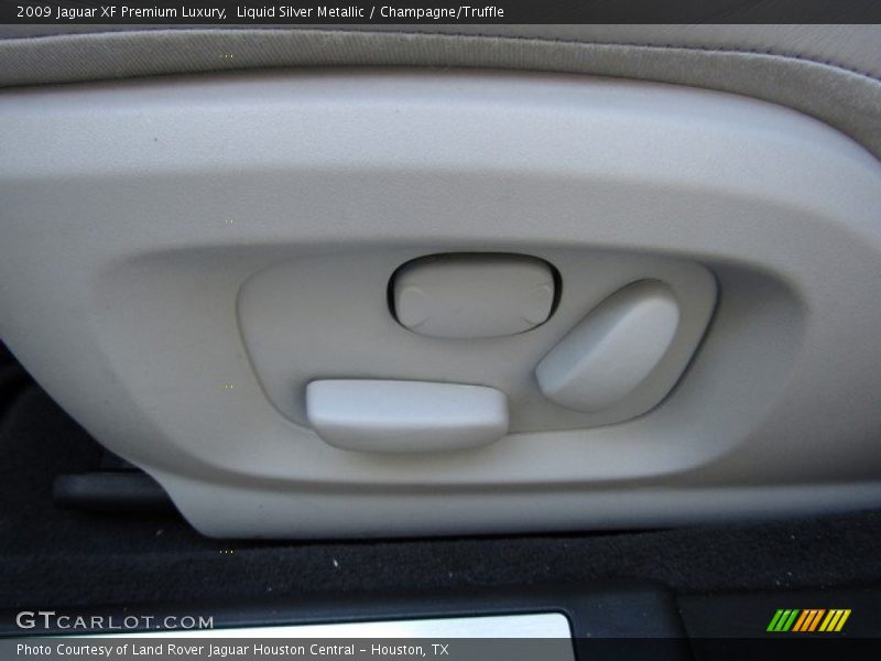 Liquid Silver Metallic / Champagne/Truffle 2009 Jaguar XF Premium Luxury