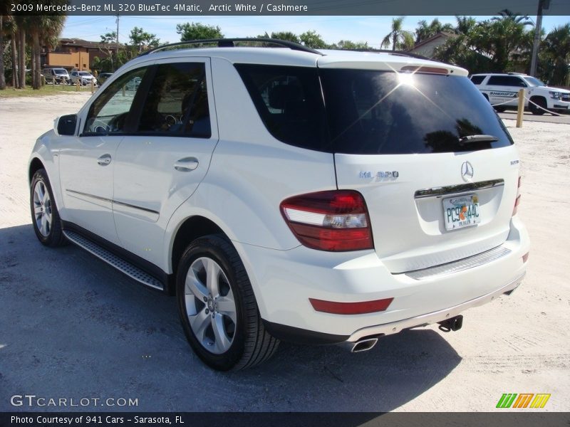 Arctic White / Cashmere 2009 Mercedes-Benz ML 320 BlueTec 4Matic