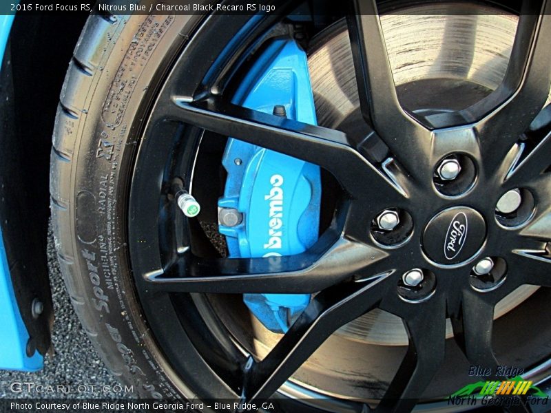 Nitrous Blue / Charcoal Black Recaro RS logo 2016 Ford Focus RS