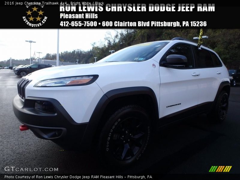 Bright White / Black 2016 Jeep Cherokee Trailhawk 4x4