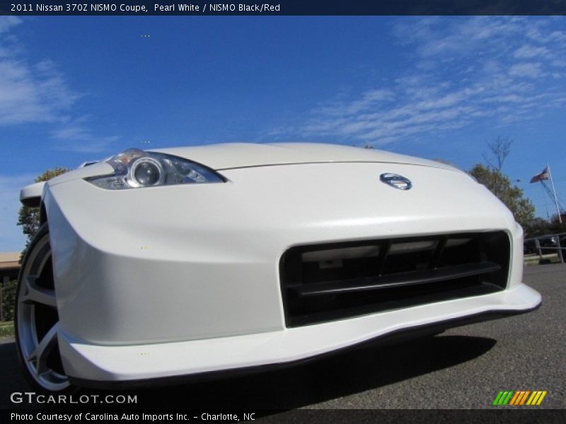 Pearl White / NISMO Black/Red 2011 Nissan 370Z NISMO Coupe