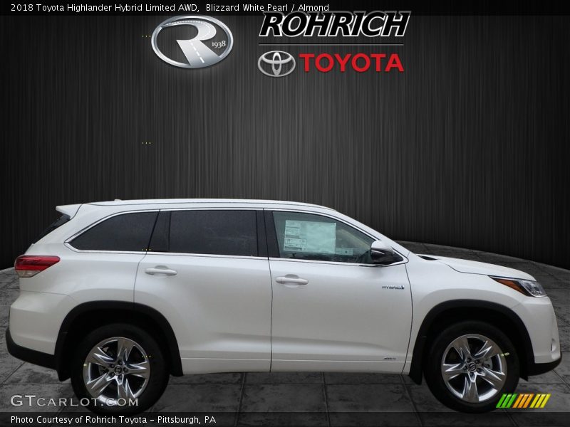 Blizzard White Pearl / Almond 2018 Toyota Highlander Hybrid Limited AWD