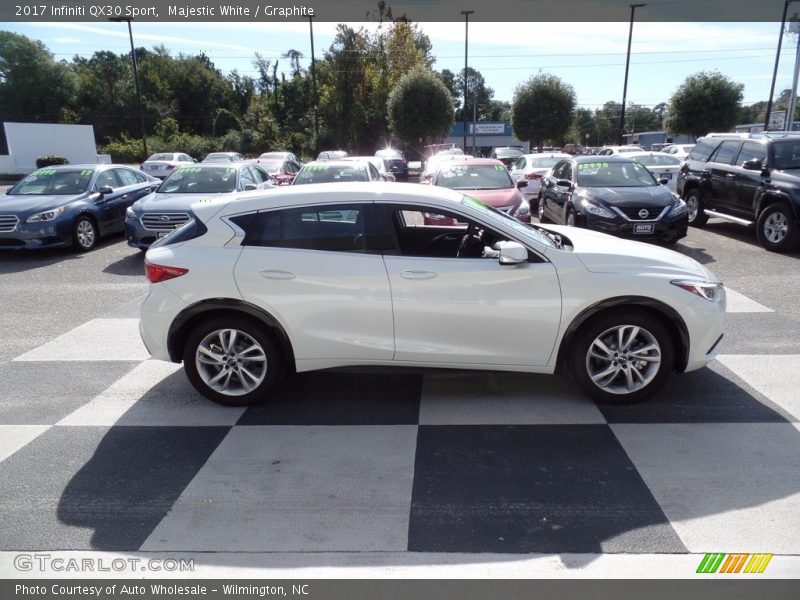 Majestic White / Graphite 2017 Infiniti QX30 Sport