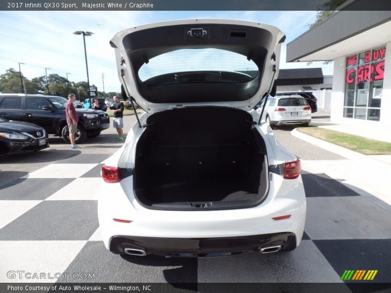 Majestic White / Graphite 2017 Infiniti QX30 Sport