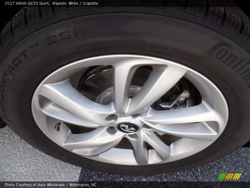 Majestic White / Graphite 2017 Infiniti QX30 Sport