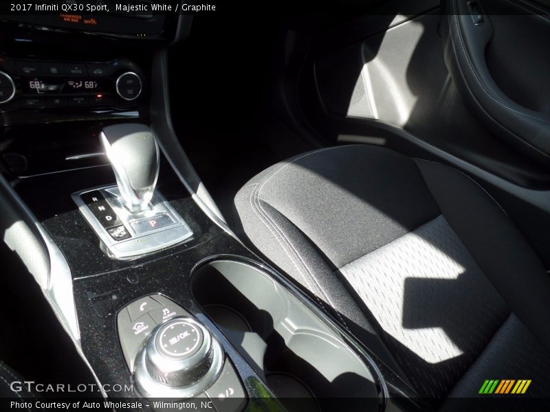 Majestic White / Graphite 2017 Infiniti QX30 Sport
