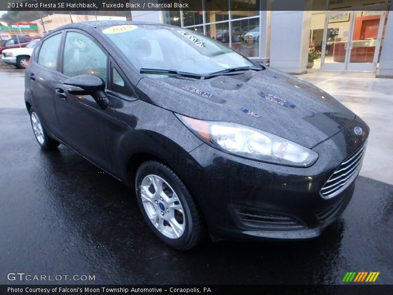 Tuxedo Black / Charcoal Black 2014 Ford Fiesta SE Hatchback