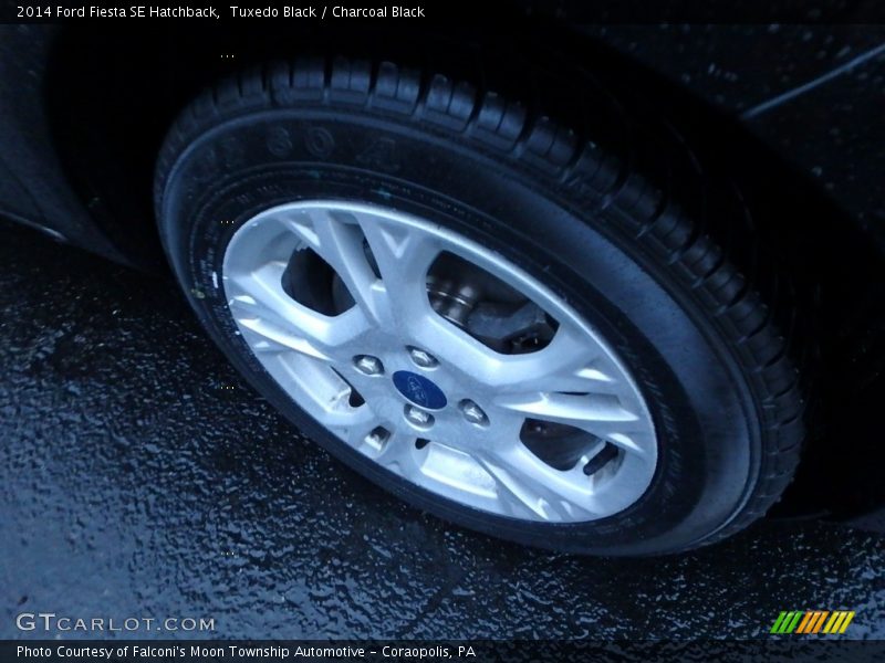 Tuxedo Black / Charcoal Black 2014 Ford Fiesta SE Hatchback
