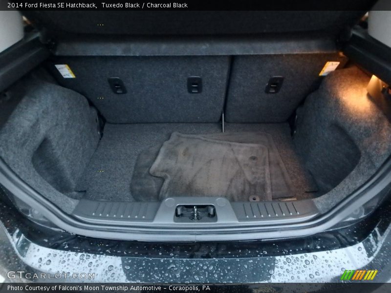 Tuxedo Black / Charcoal Black 2014 Ford Fiesta SE Hatchback