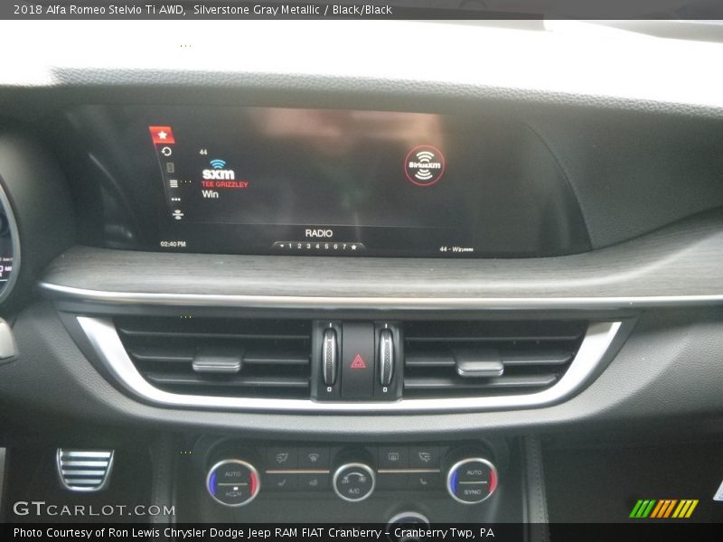 Silverstone Gray Metallic / Black/Black 2018 Alfa Romeo Stelvio Ti AWD