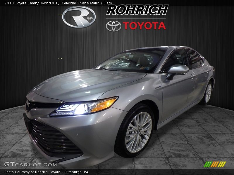 Celestial Silver Metallic / Black 2018 Toyota Camry Hybrid XLE