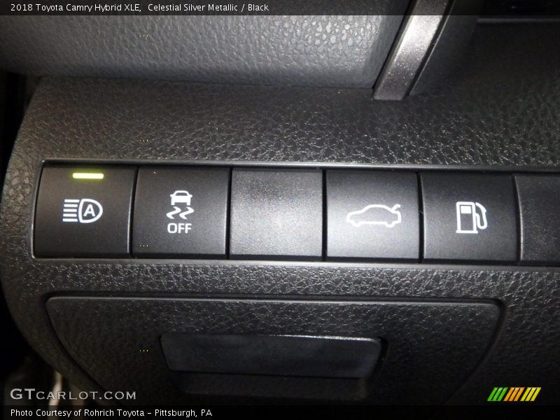 Celestial Silver Metallic / Black 2018 Toyota Camry Hybrid XLE