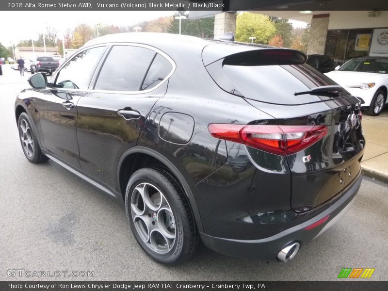 Vulcano (Volcano) Black Metallic / Black/Black 2018 Alfa Romeo Stelvio AWD