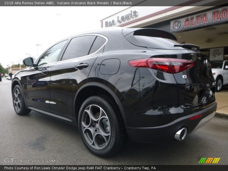 Vulcano (Volcano) Black Metallic / Black/Black 2018 Alfa Romeo Stelvio AWD