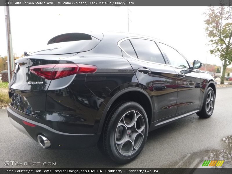 Vulcano (Volcano) Black Metallic / Black/Black 2018 Alfa Romeo Stelvio AWD