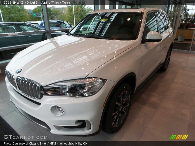 Alpine White / Terra 2018 BMW X5 xDrive35i